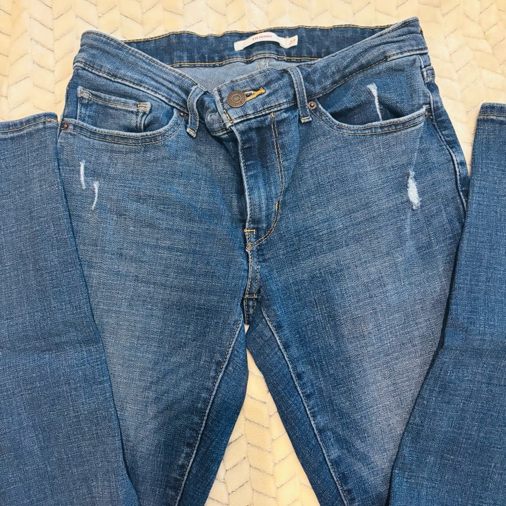 Levi's Blue Skinny Jeans with Stretch and Distressed Details